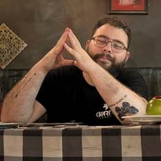 Αριστομένης   Α.🙃