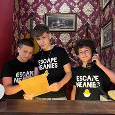 Kostis Tzermiadianos (escape neanies🐣)