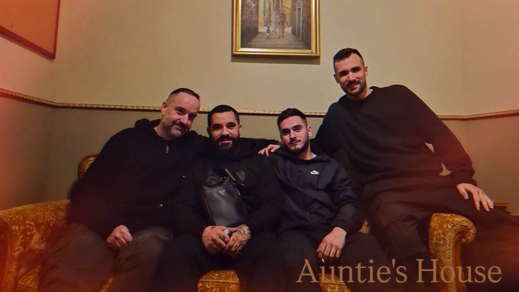 Auntie's House Απρ-2026