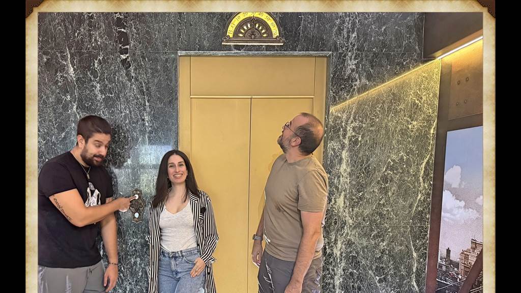 HELLEVATOR team photo