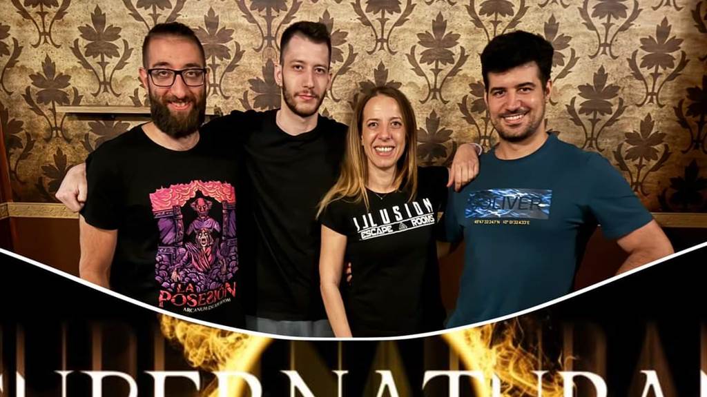 Supernatural  team photo