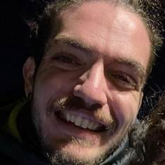 Γιάννης Στενός