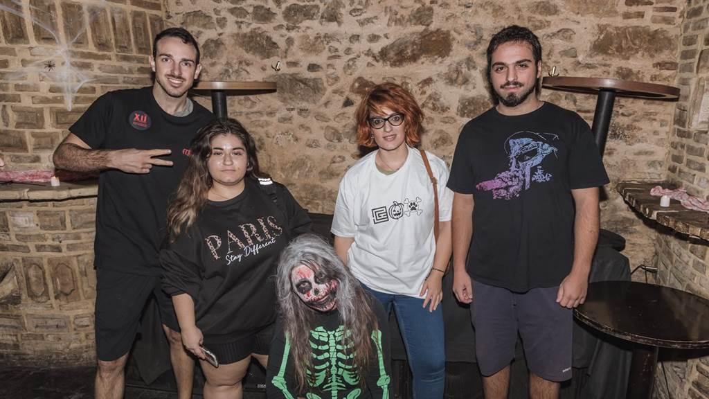 ATHENS HALLOWEEN HUNT 2025 : THE PURGE team photo