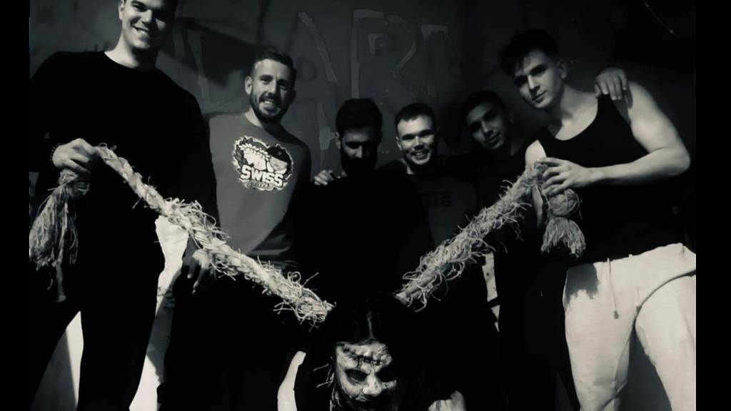 Dark Μαρ-2024